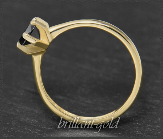 Brillant Ring aus 585 Gelbgold; 1,05ct, schwarz